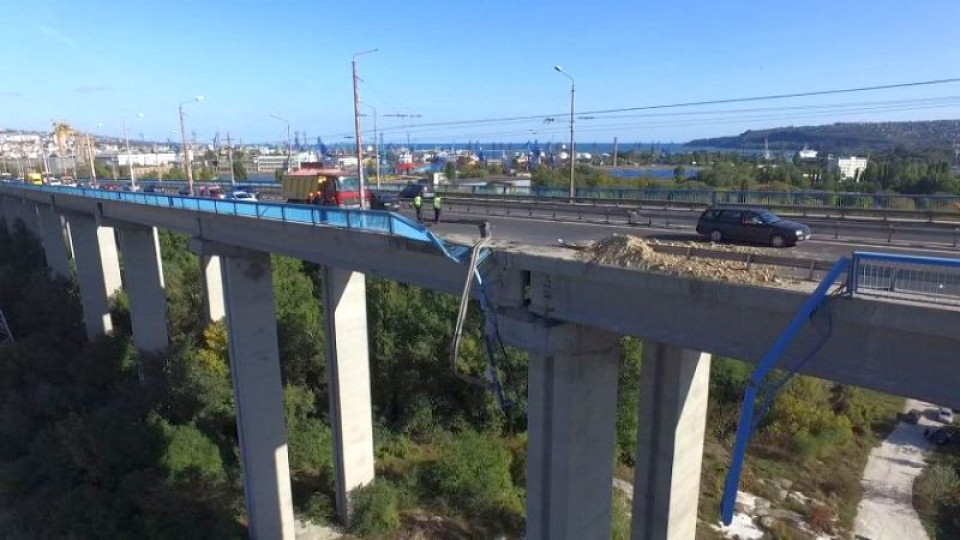 Защо камионът падна от Аспаруховия мост? | StandartNews.com