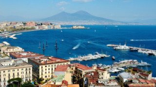 Протест в Неапол срещу мерките за К-19