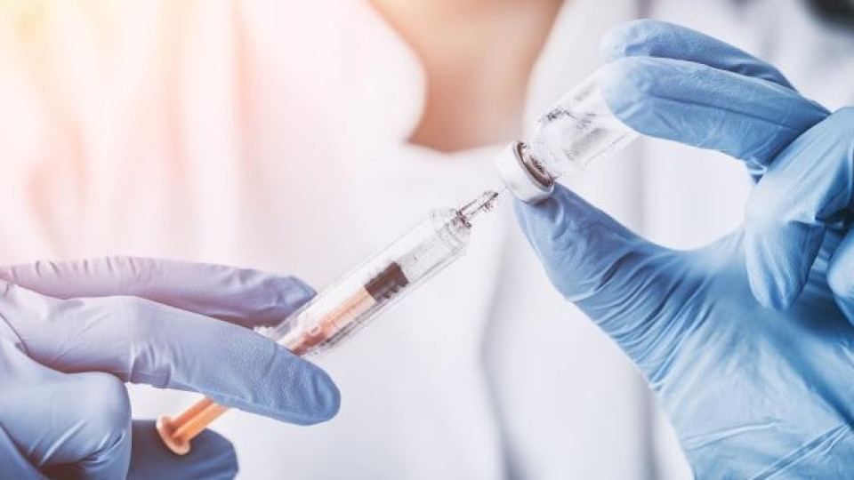 Само 20% от медицинския персонал е ваксиниран | StandartNews.com
