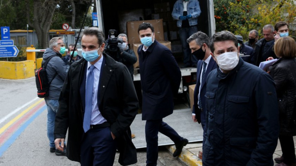 Превръщат Гърция в антивирусен затвор | StandartNews.com