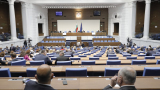 Решено! 300 лв. пенсия от 1 януари