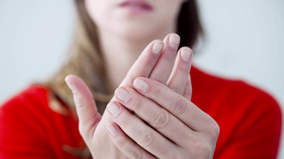 Студените ръце издават 5 болести | StandartNews.com
