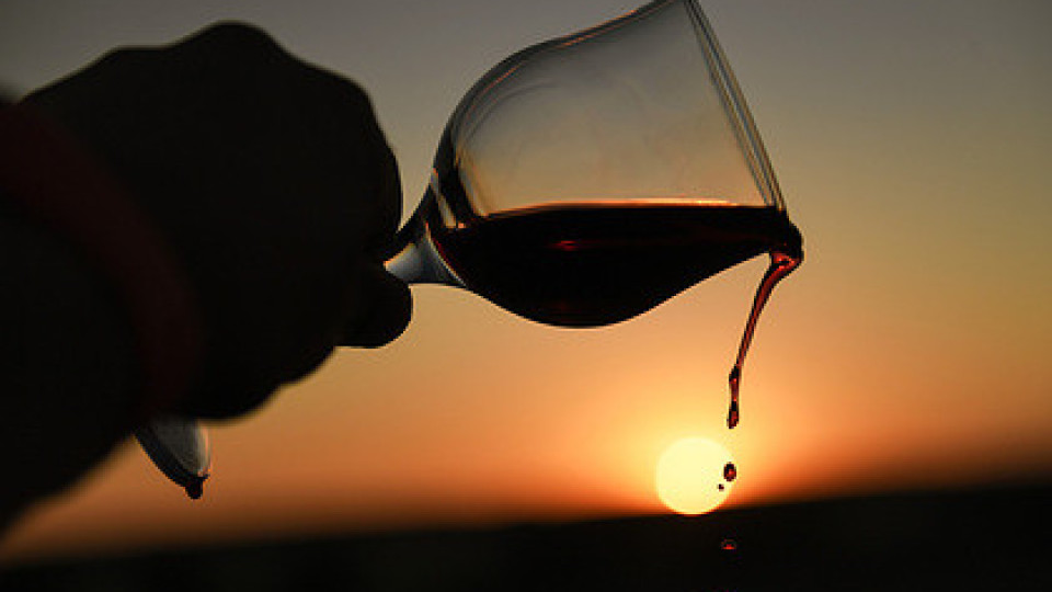Пийте червено вино след Ковид. Ето защо! | StandartNews.com