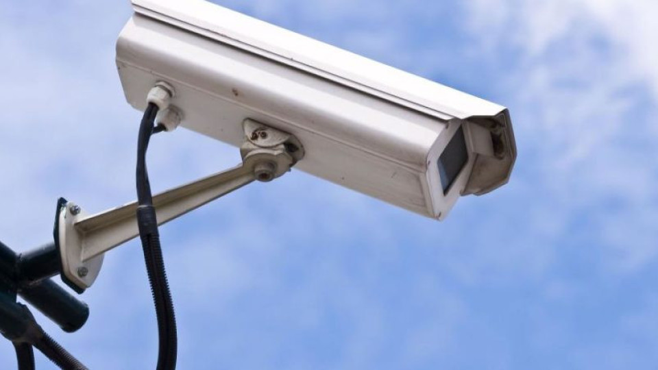 Стотици камери в София дебнат за нарушители | StandartNews.com