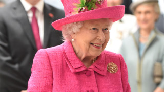 Елизабет II има свой "Макдоналдс"