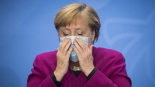 Меркел изплака мъката си по поразения Берлин