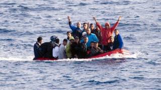 Канарските острови се напълниха с мигранти