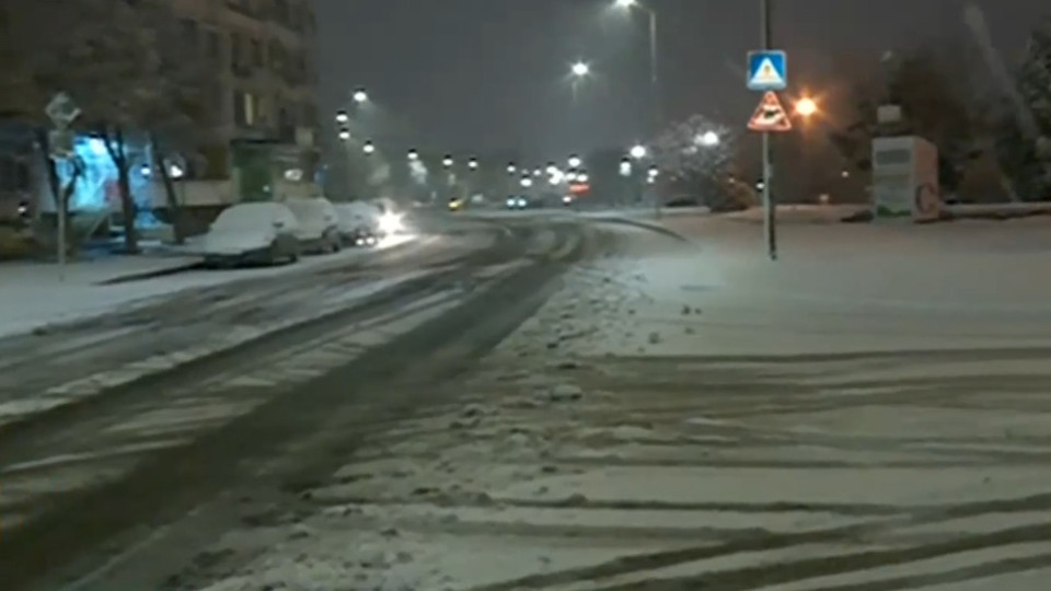 Снегът натрупа в София. Какво време ни чака? | StandartNews.com