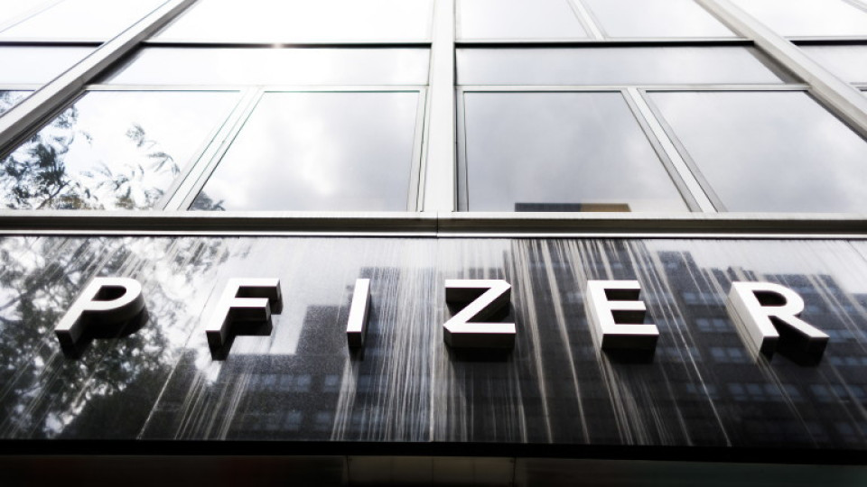 Pfizer и BioNTech чакат одобрение от ЕС | StandartNews.com