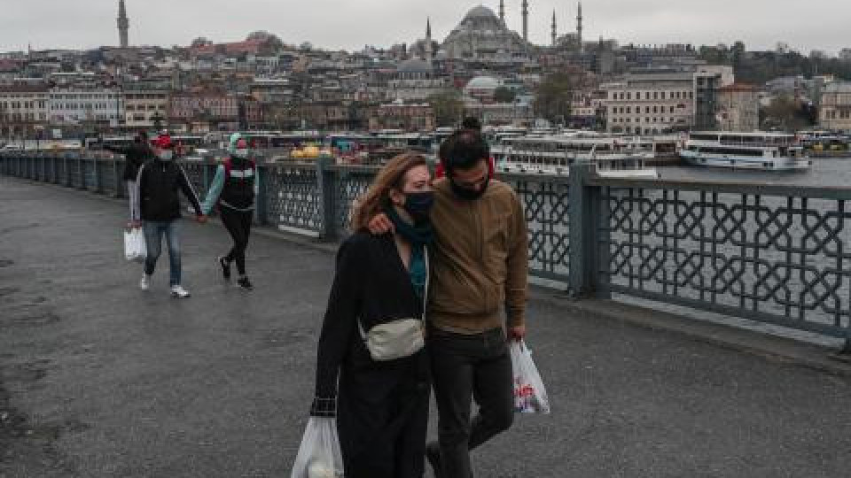 Забраняват на турците да си ходят на гости | StandartNews.com