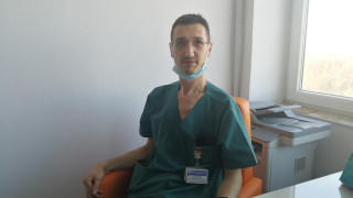 Операция чудо: Лекари спасиха срязана ръка