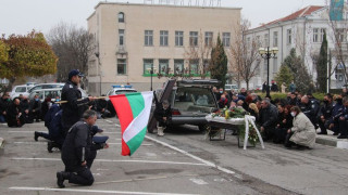 Нова Загора изпрати полицая, пияницата - в ареста