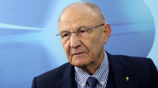 Скопие чете историята като дявола Евангелието