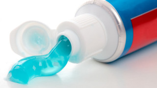 Убиват ли вируса вода за уста и паста за зъби?