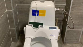 Ново чудо - антиковид тоалетна в София