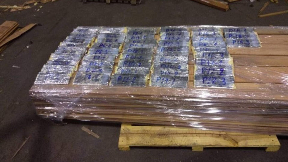 Кокаин за 12 млн. хванаха на пристанище Варна | StandartNews.com