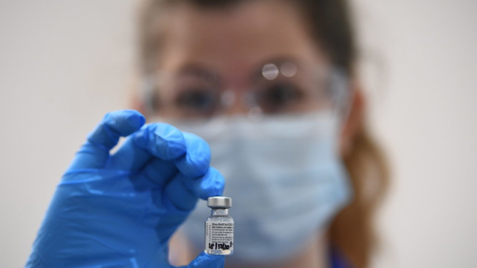 Лекарите от ВМА се ваксинират повторно утре | StandartNews.com