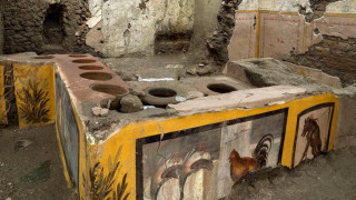 Откриха древния McDonald's в Помпей