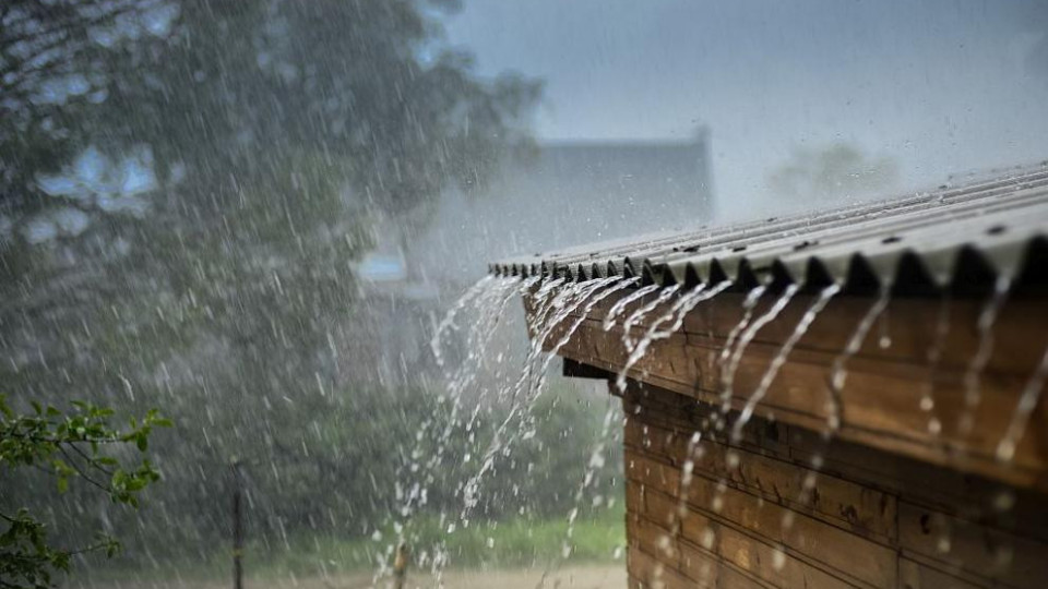 По вода! Дъжд за старт на седмицата | StandartNews.com