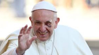 Ваксинираха и Папата