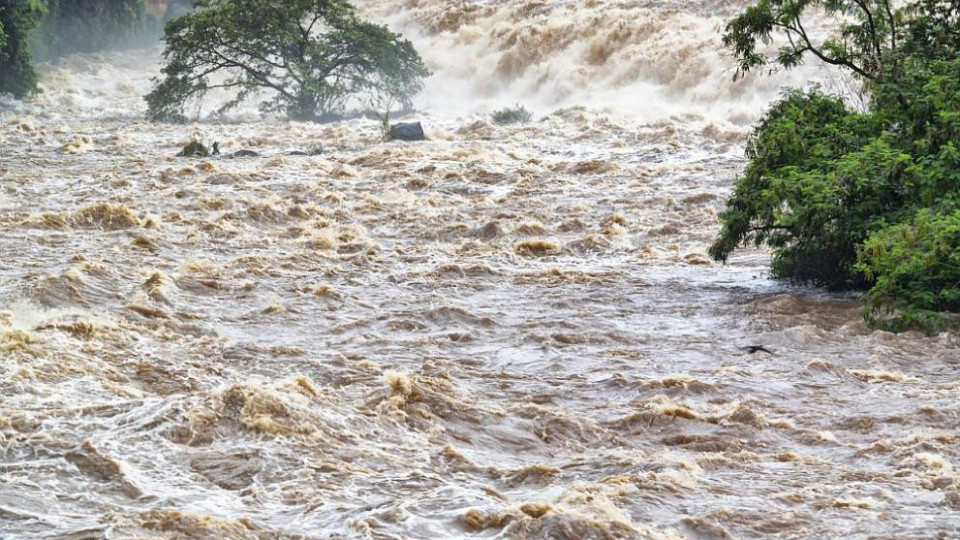 Потопи в страната, идва заледяване /ОБЗОР/ | StandartNews.com