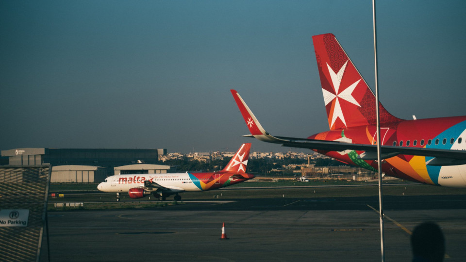 Върнаха самолет в Малта заради българка | StandartNews.com