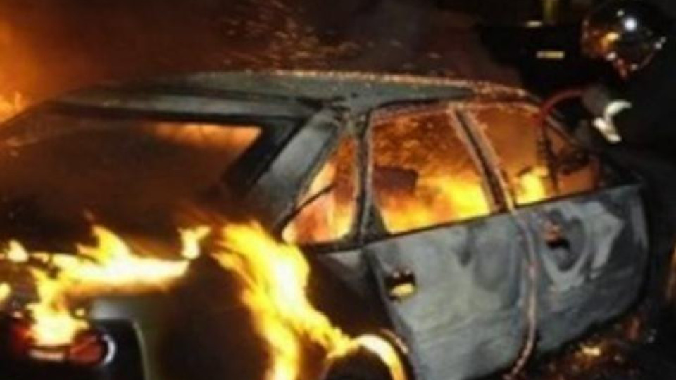 Пернишка вендета: Запалиха 3 коли на бизнесмен | StandartNews.com
