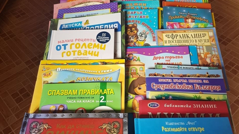 Старозагорска ученичка дари книги на библиотека | StandartNews.com