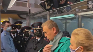 Арести в Русия заради Навални