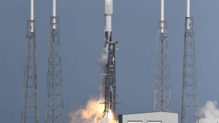SpaceX с рекорд: Изстреля 143 спътника