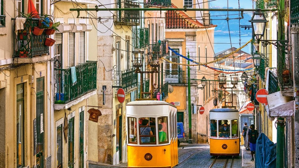 Португалия се затвори | StandartNews.com