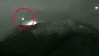 Снимаха как НЛО влиза във вулкан