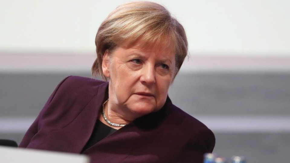 Меркел не може да спи нощем, мисли | StandartNews.com