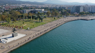 Пълен локдаун дебне и Солун