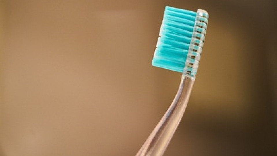 Зъболекар развенча митове за миенето на зъби | StandartNews.com