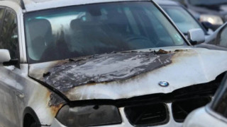 BMW изгоря на оживено кръстовище