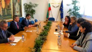 Бизнесът иска властта да е мотор за растеж