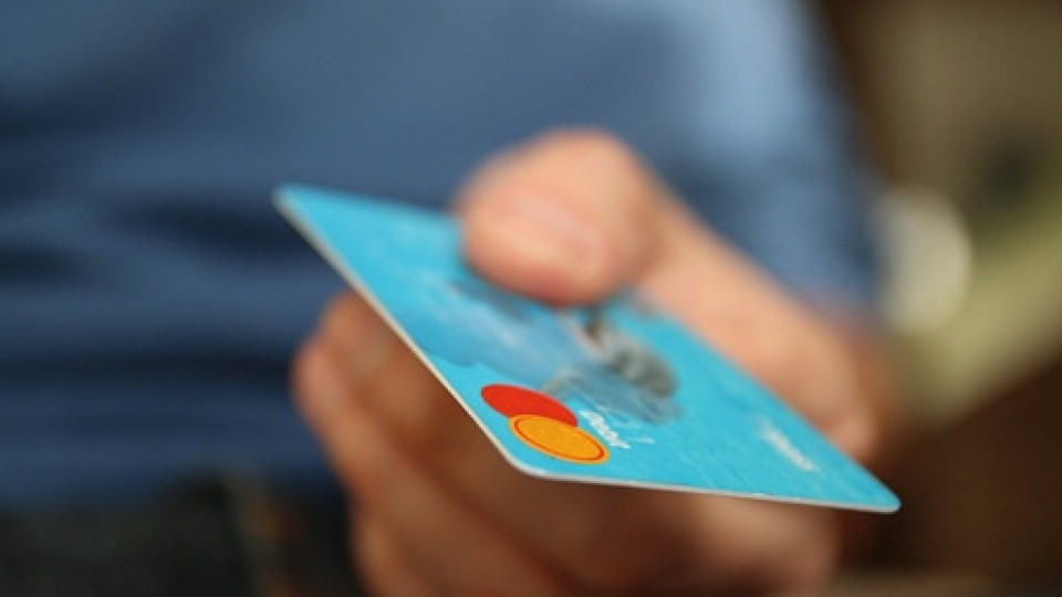 Е-трансакциите с кредитни карти с 25% скок | StandartNews.com