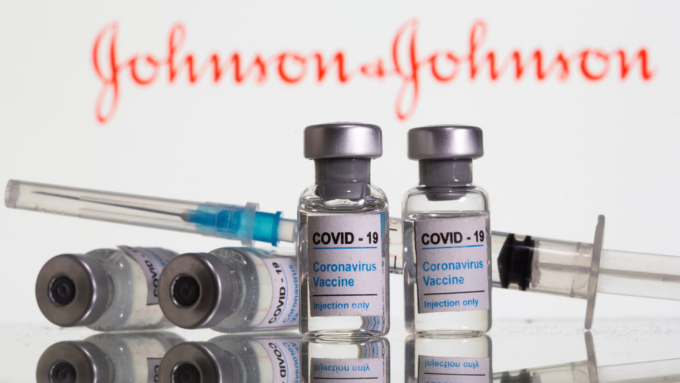 Одобряват ваксината на J&J през март | StandartNews.com