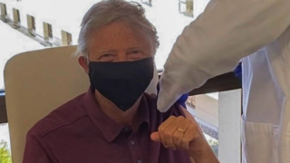 Бил Гейтс: Няма да спра да нося маска
