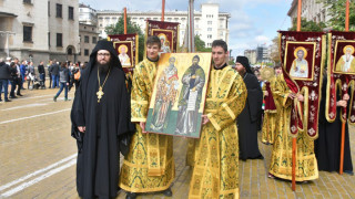 Семинарията не само образова, но и възпитава децата