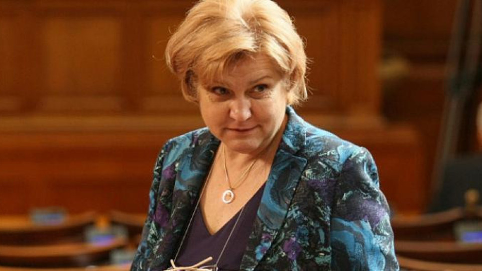 Менда Стоянова на разпит в полицията. Защо? | StandartNews.com