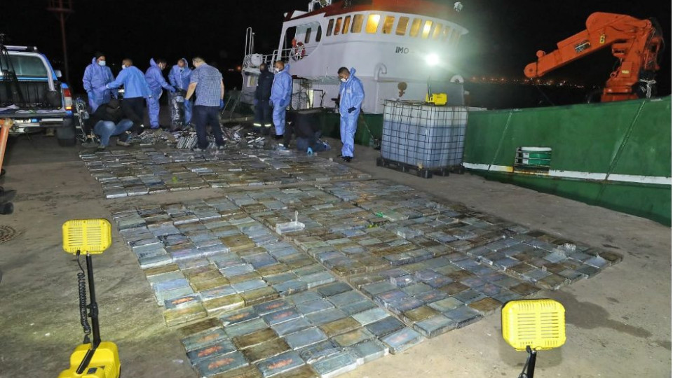 Четирима наши моряци с кокаин за милиони /СНИМКИ/ | StandartNews.com