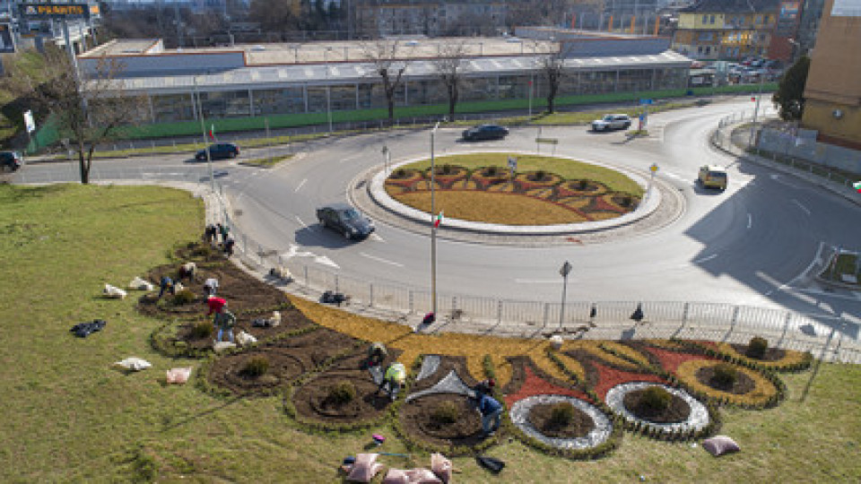 Обновяват визията на кръговите кръстовища в Стара Загора | StandartNews.com