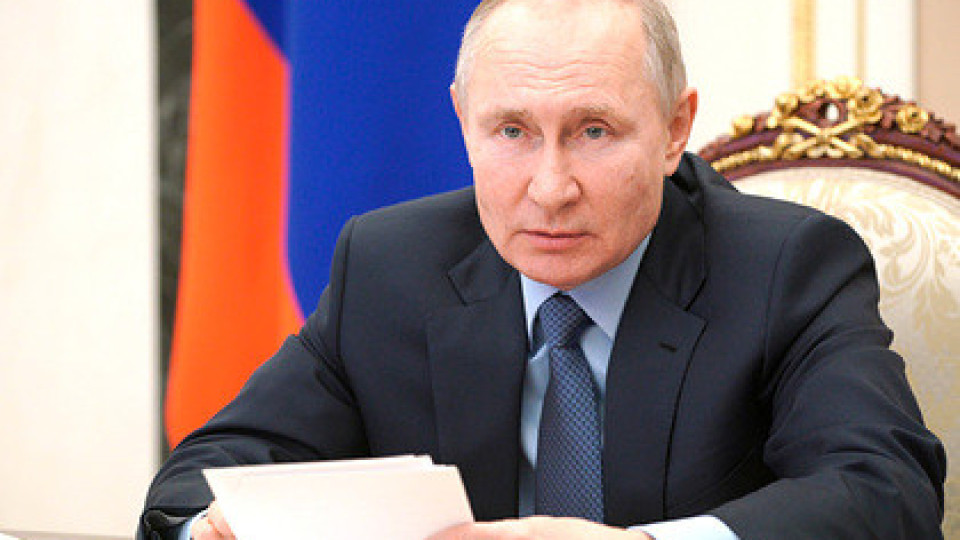 Путин пита за заплатите на държавните служители | StandartNews.com