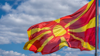 Виден македонец вещае разпад на България