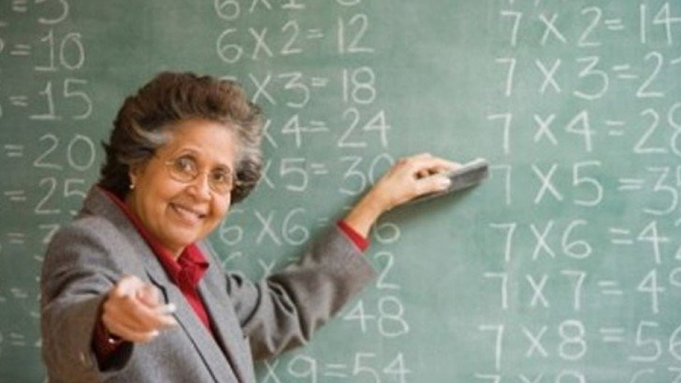 Рекорд. Учителски пенсии в небесата | StandartNews.com