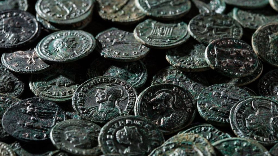 Колекционери криели над 60 антики и монети | StandartNews.com
