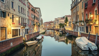 Италия забранява големите кораби във Венеция