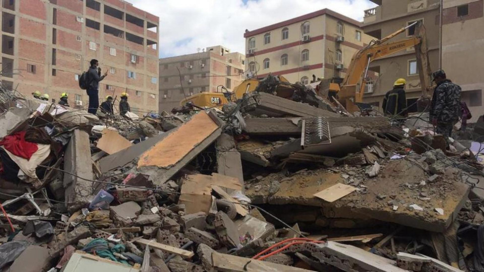Рухна сграда в Кайро, има загинали | StandartNews.com